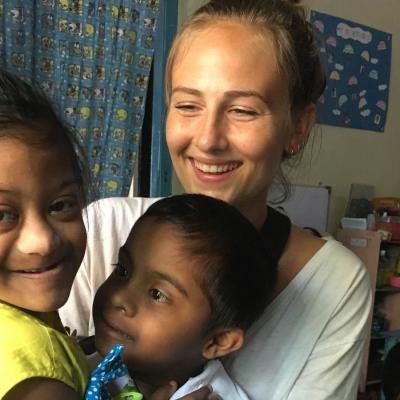 Amalie V i Sri Lanka